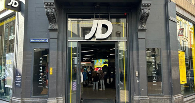 Gloednieuwe JD Sports Haagse ‘eye-catcher’